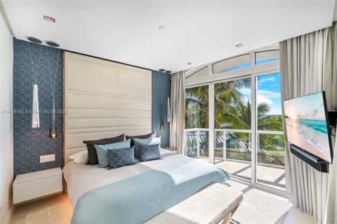 Condo in Miami Beach, Florida, 4 bedrooms № 2081501 - photo 23