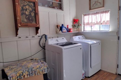 House in Bunnell, Florida 2 bedrooms, 131.92 sq.m. № 2108853 - photo 17