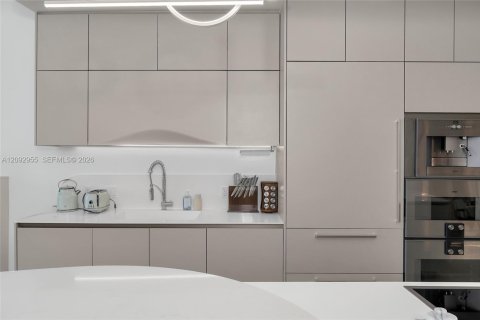 Copropriété à louer à Sunny Isles Beach, Floride: 3 chambres, 233.28 m2 № 2376897 - photo 30