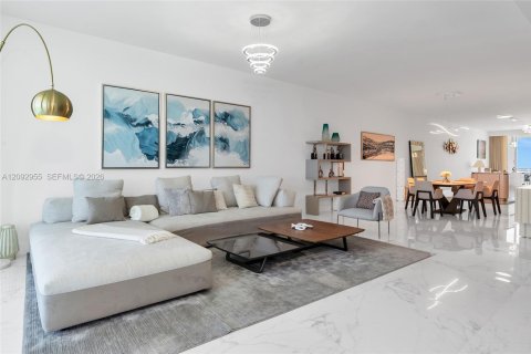 Copropriété à louer à Sunny Isles Beach, Floride: 3 chambres, 233.28 m2 № 2376897 - photo 22