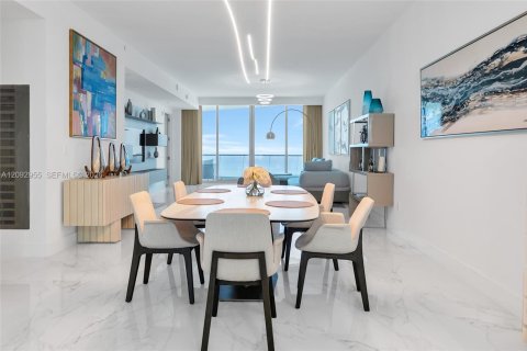 Copropriété à louer à Sunny Isles Beach, Floride: 3 chambres, 233.28 m2 № 2376897 - photo 6