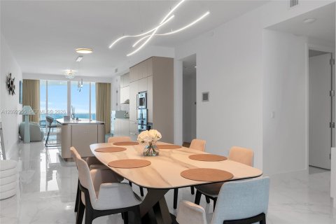 Copropriété à louer à Sunny Isles Beach, Floride: 3 chambres, 233.28 m2 № 2376897 - photo 25