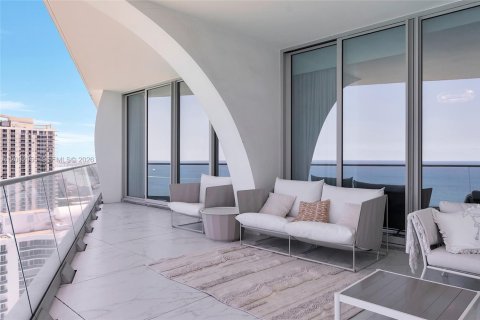 Copropriété à louer à Sunny Isles Beach, Floride: 3 chambres, 233.28 m2 № 2376897 - photo 19