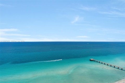 Copropriété à louer à Sunny Isles Beach, Floride: 3 chambres, 233.28 m2 № 2376897 - photo 21