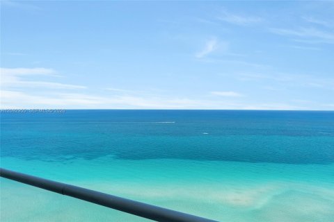 Copropriété à louer à Sunny Isles Beach, Floride: 3 chambres, 233.28 m2 № 2376897 - photo 17