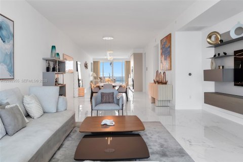 Copropriété à louer à Sunny Isles Beach, Floride: 3 chambres, 233.28 m2 № 2376897 - photo 23