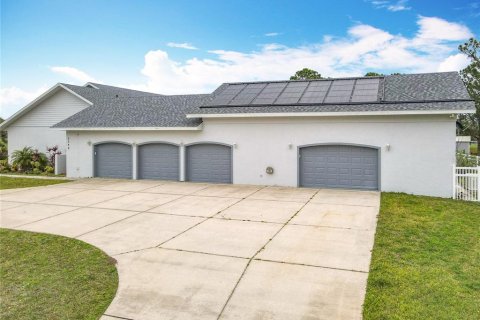 House in New Smyrna Beach, Florida 4 bedrooms, 322 sq.m. № 1539356 - photo 25