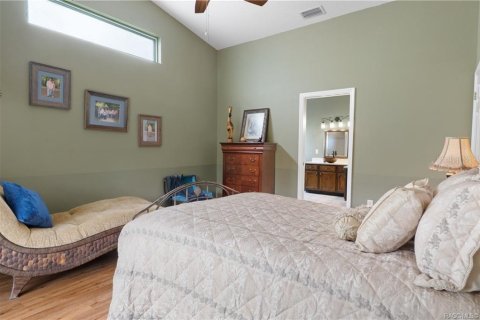House in Inverness, Florida 2 bedrooms, 129.51 sq.m. № 2389141 - photo 20