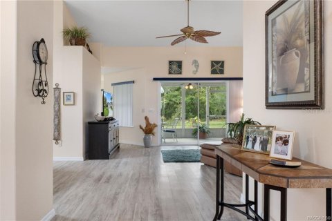House in Inverness, Florida 2 bedrooms, 129.51 sq.m. № 2389141 - photo 5