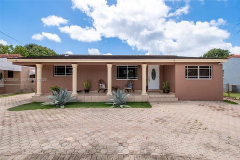 Casa en Miami, Florida 5 dormitorios, 213.68 m2 № 2067330
