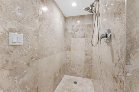 Купить кондоминиум в Форт-Лодердейл, Флорида 2 спальни, 125.23м2, № 2078079 - фото 16