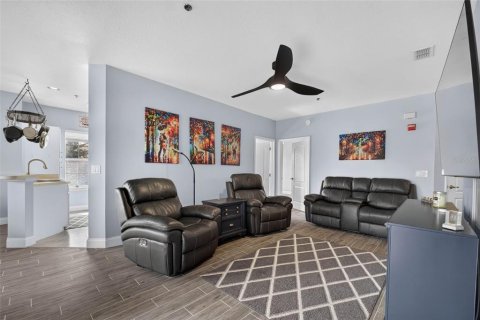 Copropriété à vendre à Orlando, Floride: 3 chambres, 130.53 m2 № 2388738 - photo 10