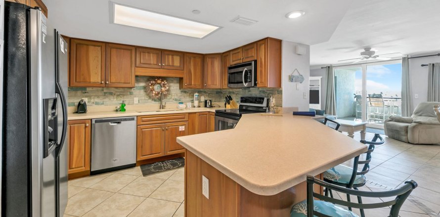 Condominio en Fort Walton Beach, Florida, 3 dormitorios № 559348