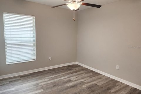 House in Ruskin, Florida 3 bedrooms, 134.8 sq.m. № 2209326 - photo 7