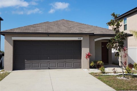 House in Ruskin, Florida 3 bedrooms, 134.8 sq.m. № 2209326