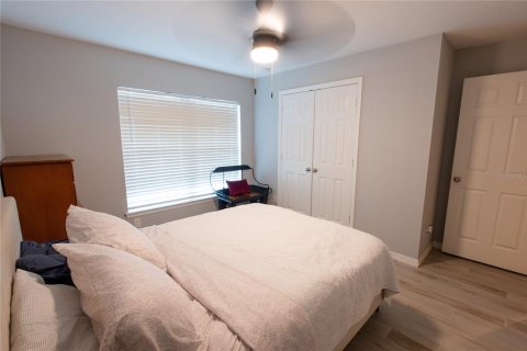 Villa ou maison à vendre à Fort Myers, Floride: 4 chambres, 168.06 m2 № 2107858 - photo 9