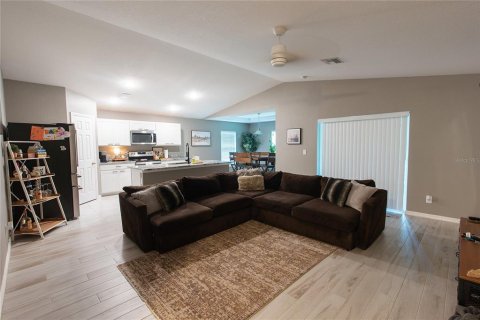 Villa ou maison à vendre à Fort Myers, Floride: 4 chambres, 168.06 m2 № 2107858 - photo 3
