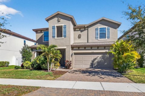 House in Riverview, Florida 5 bedrooms, 315.5 sq.m. № 2114575