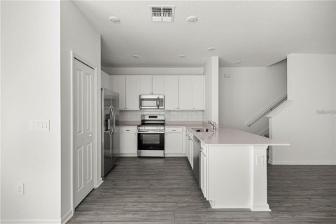 Touwnhouse à louer à Ocala, Floride: 3 chambres, 158.58 m2 № 2425691 - photo 5