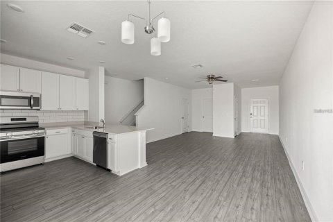 Touwnhouse à louer à Ocala, Floride: 3 chambres, 158.58 m2 № 2425691 - photo 6