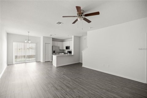 Touwnhouse à louer à Ocala, Floride: 3 chambres, 158.58 m2 № 2425691 - photo 4