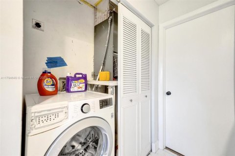 Townhouse in Deerfield Beach, Florida 2 bedrooms, 128.58 sq.m. № 1735759 - photo 25