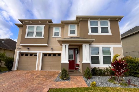 House in Orlando, Florida 5 bedrooms, 270.44 sq.m. № 1352986 - photo 2