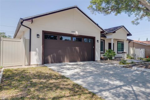Casa en venta en Largo, Florida, 3 dormitorios, 167.32 m2 № 1657293 - foto 3