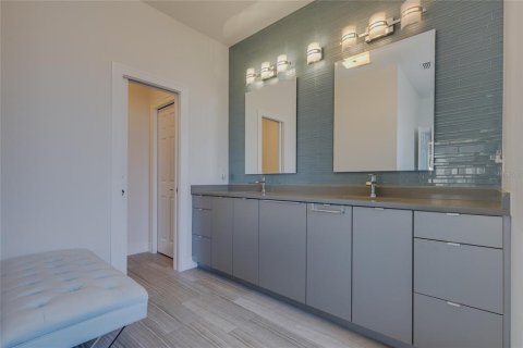 Casa en venta en Largo, Florida, 3 dormitorios, 167.32 m2 № 1657293 - foto 24
