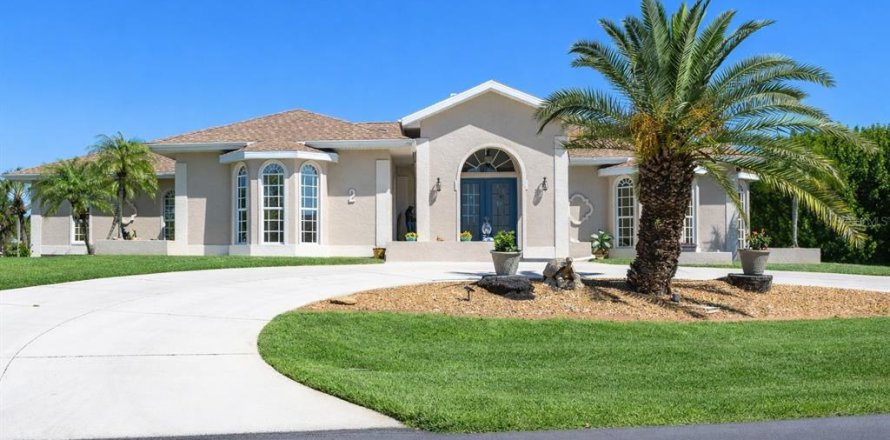 Casa en Rotonda, Florida 3 dormitorios, 210.8 m2 № 2151756