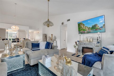 Casa en venta en Orlando, Florida, 3 dormitorios, 132.57 m2 № 1908117 - foto 14