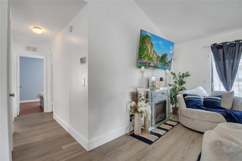 Casa en venta en Orlando, Florida, 3 dormitorios, 132.57 m2 № 1908117 - foto 16