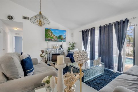 Casa en venta en Orlando, Florida, 3 dormitorios, 132.57 m2 № 1908117 - foto 15