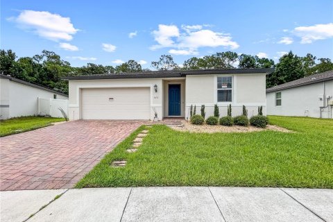 House in Davenport, Florida 4 bedrooms, 190.45 sq.m. № 1885164 - photo 1