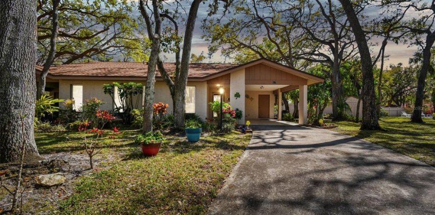 Condo in Bradenton, Florida, 2 bedrooms № 1571799