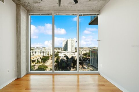 Copropriété à vendre à Tampa, Floride: 2 chambres, 107.49 m2 № 2401068 - photo 15
