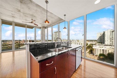 Copropriété à vendre à Tampa, Floride: 2 chambres, 107.49 m2 № 2401068 - photo 7