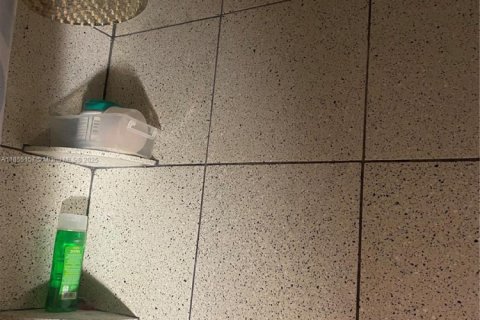 Villa ou maison à vendre à Miami, Floride: 5 chambres, 156.82 m2 № 1874272 - photo 30