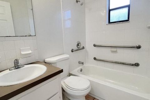 Apartment in Holiday, Florida 2 bedrooms, 145.67 sq.m. № 2217769 - photo 14