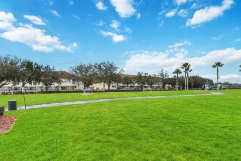 Villa ou maison à louer à Kissimmee, Floride: 5 chambres, 238.29 m2 № 2385843 - photo 30