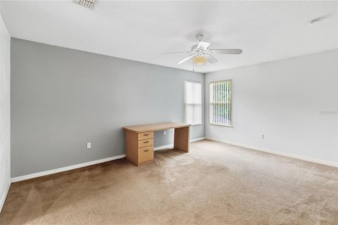Villa ou maison à louer à Kissimmee, Floride: 5 chambres, 238.29 m2 № 2385843 - photo 20