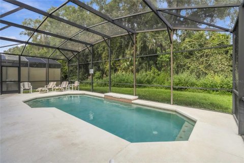 Villa ou maison à louer à Kissimmee, Floride: 5 chambres, 238.29 m2 № 2385843 - photo 3