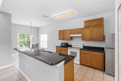 Villa ou maison à louer à Kissimmee, Floride: 5 chambres, 238.29 m2 № 2385843 - photo 13