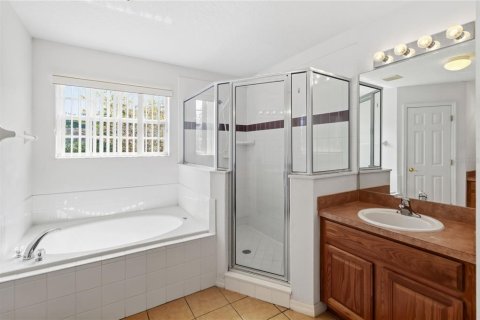 Villa ou maison à louer à Kissimmee, Floride: 5 chambres, 238.29 m2 № 2385843 - photo 22