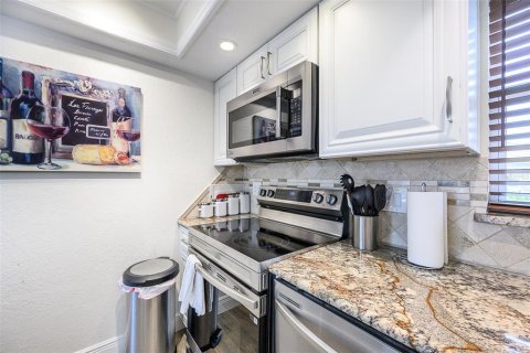 Copropriété à louer à Punta Gorda, Floride: 2 chambres, 103.49 m2 № 2406595 - photo 24