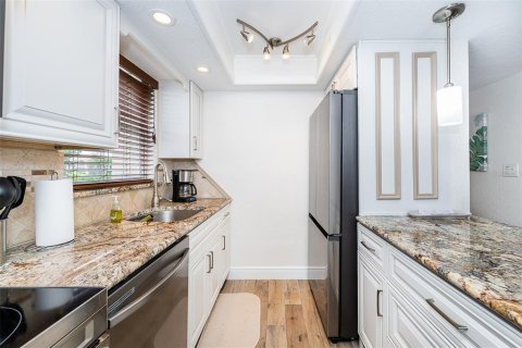 Copropriété à louer à Punta Gorda, Floride: 2 chambres, 103.49 m2 № 2406595 - photo 22