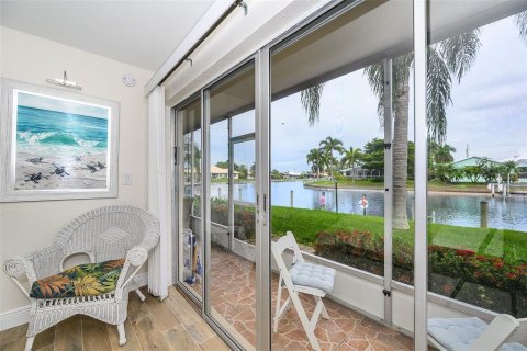 Copropriété à louer à Punta Gorda, Floride: 2 chambres, 103.49 m2 № 2406595 - photo 30