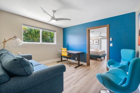 House in Dania Beach, Florida 5 bedrooms, 151.8 sq.m. № 1920521 - photo 28