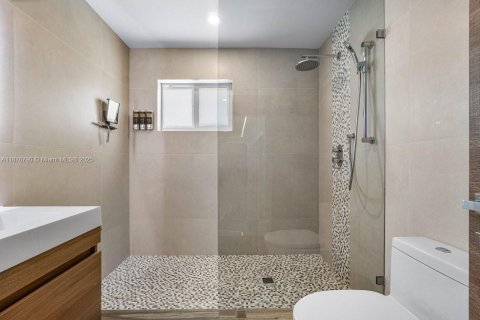 House in Dania Beach, Florida 5 bedrooms, 151.8 sq.m. № 1920521 - photo 27