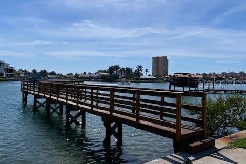 Casa en venta en Saint Petersburg, Florida, 3 dormitorios, 216.83 m2 № 1267055 - foto 20